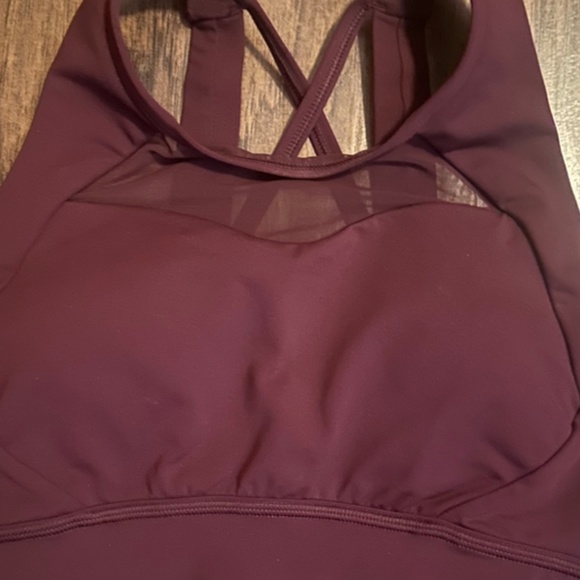 Lululemon Sports Bra Size 2 NWOT - Picture 4 of 7